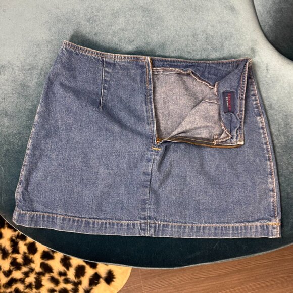 Vintage Tommy Jeans Denim Mini Skirt With Front Pocket Logo Small - Picture 2 of 5